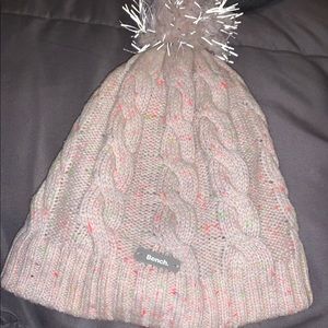 Bench winter hat